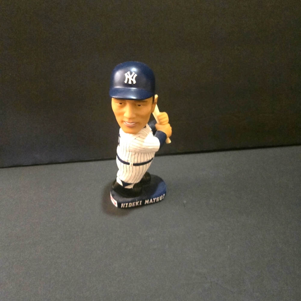 RARE NEW YORK YANKEES HIDEKI MATSUI BOBBLE HEAD